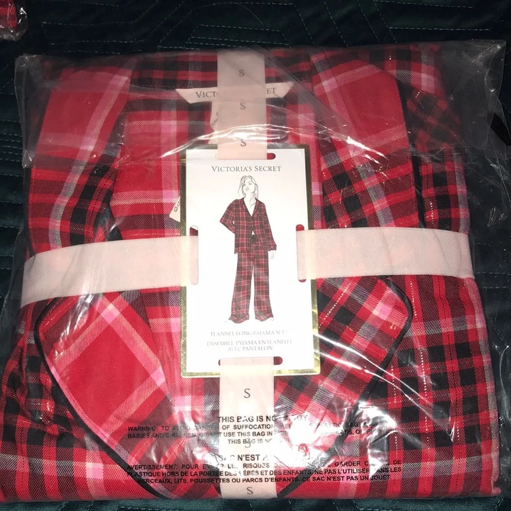 Victoria's Secret Red and Black Plaid Pajamas - Picture 1 of 2